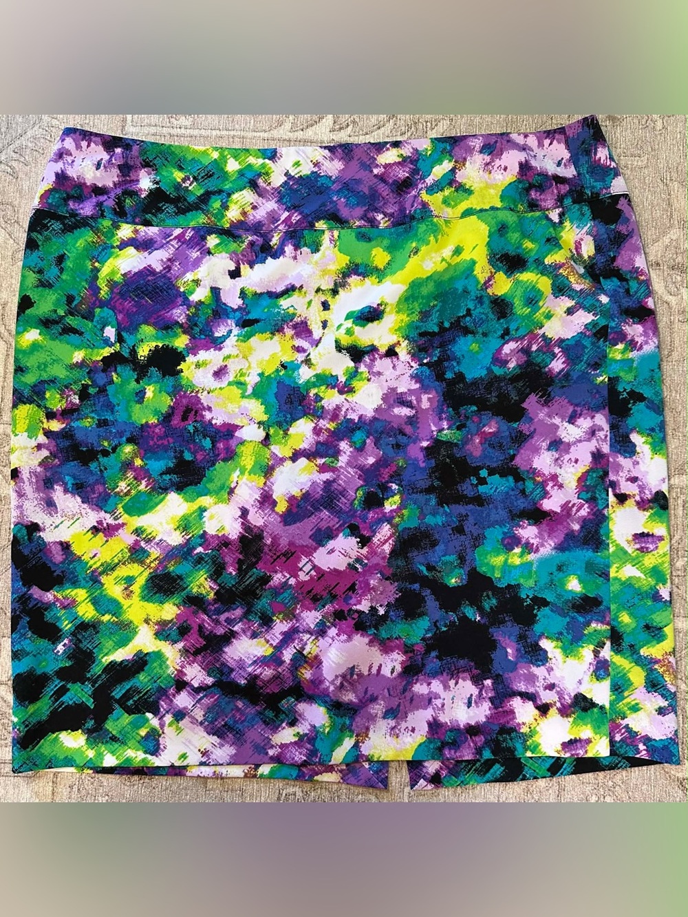 Vibrant Abstract Print Mini Skirt - Multicolor